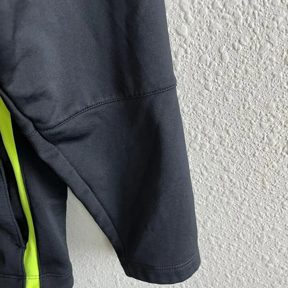 Nike boys therma